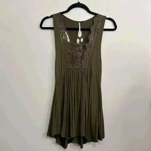 BNWOT Harlow sleeveless tank  top size S